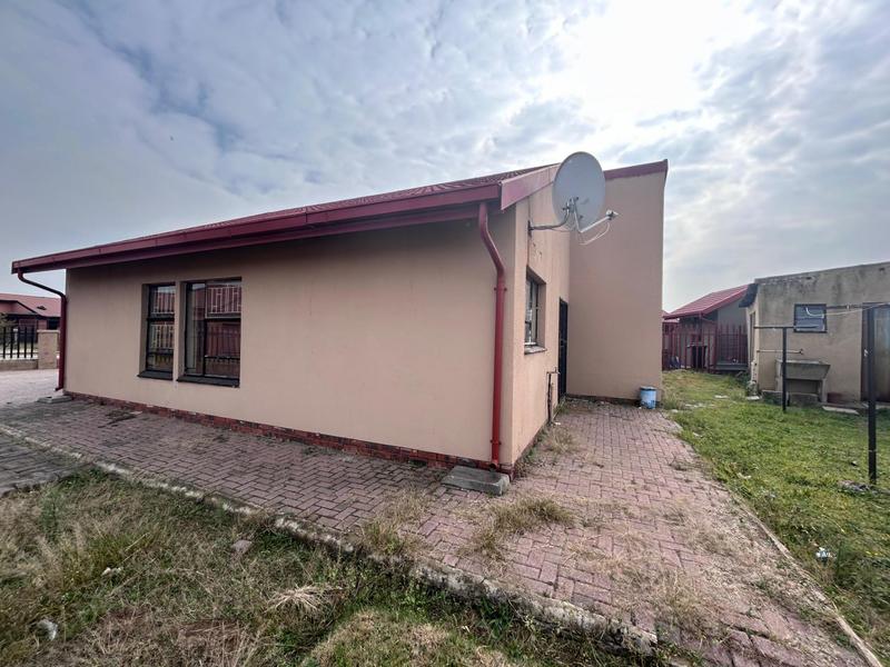 3 Bedroom Property for Sale in Zamdela Free State